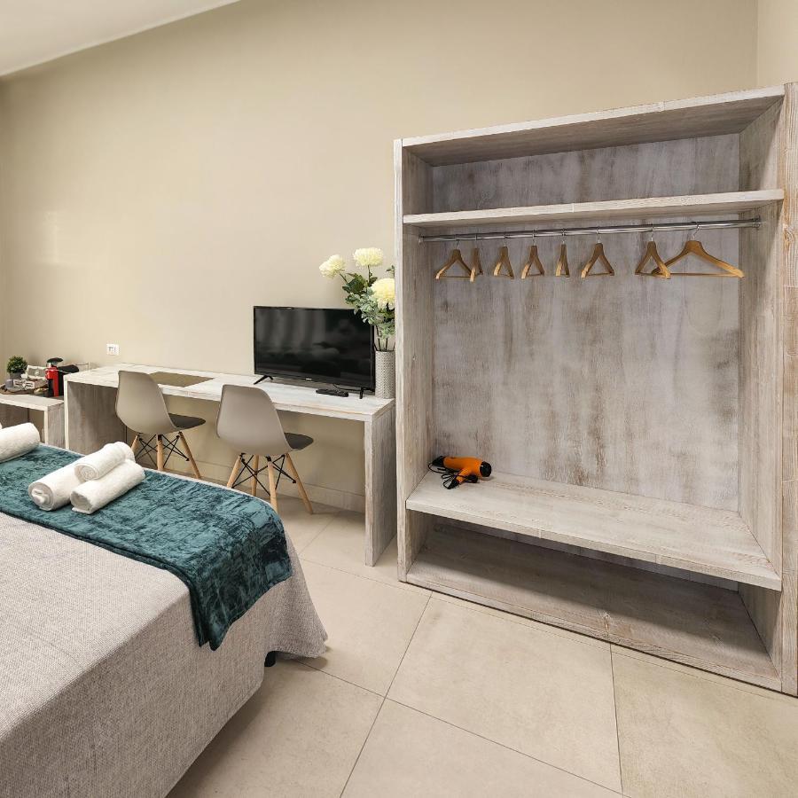 Delphinium Hotel Selargius ภายนอก รูปภาพ